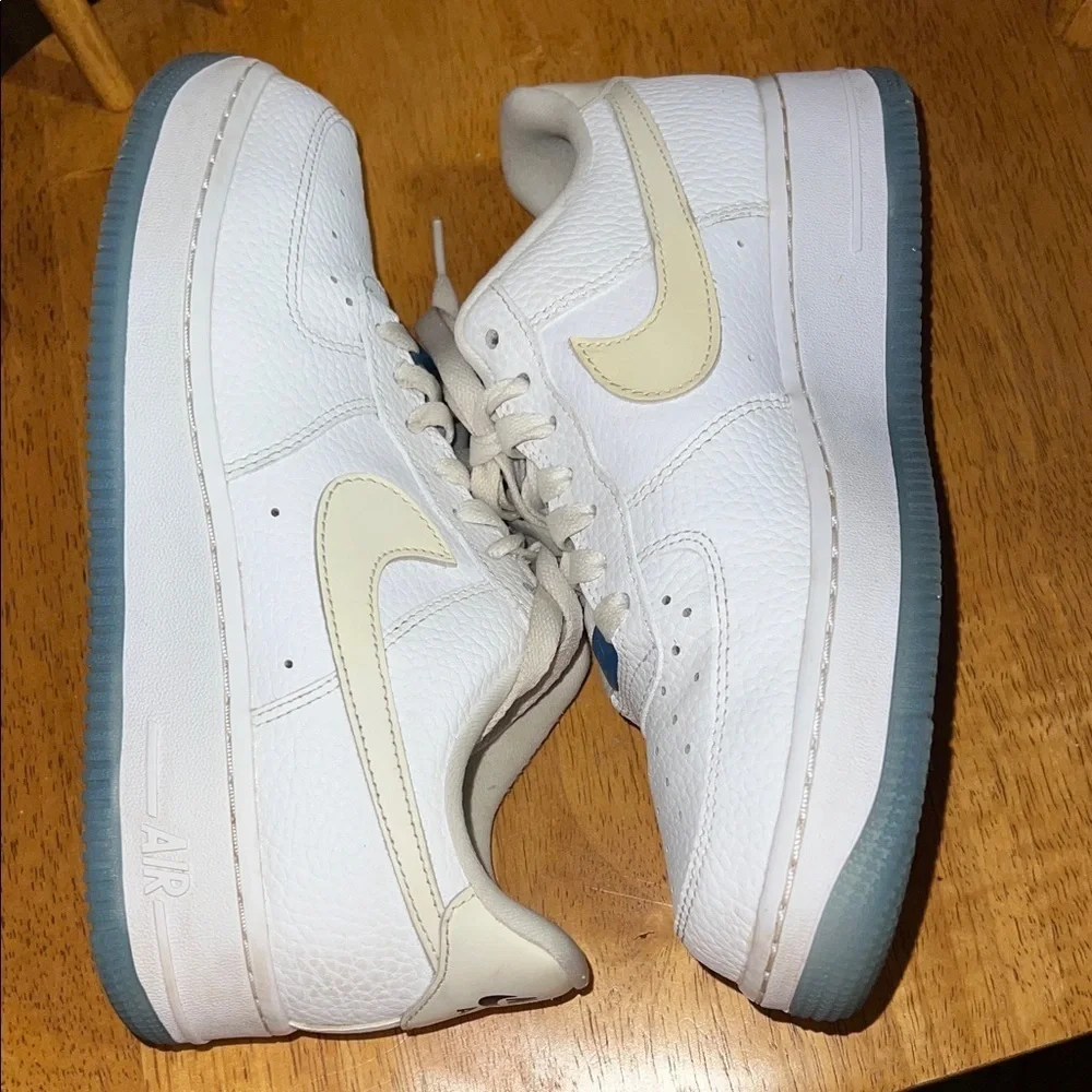 Nike Air Force Size 7.5 - Nike Air Force 1 Low UV Reactive Swoosh Women’s